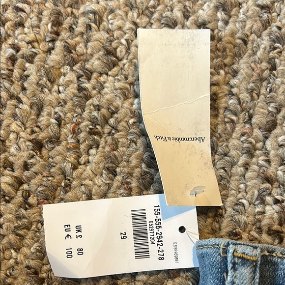 Abercrombie & Fitch Women's Blue Jeans - Picture 2 of 3